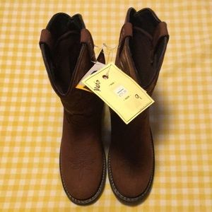 Tony Lama men’s cowboy boots.  Size 9D. NWT